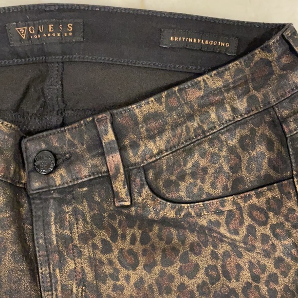 Guess Jeans. Coated denim. - Picture 4 of 7